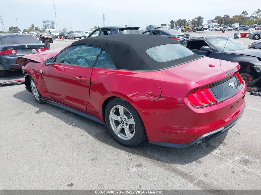 VIN 1FATP8UH7M5140228 2021 FORD MUSTANG