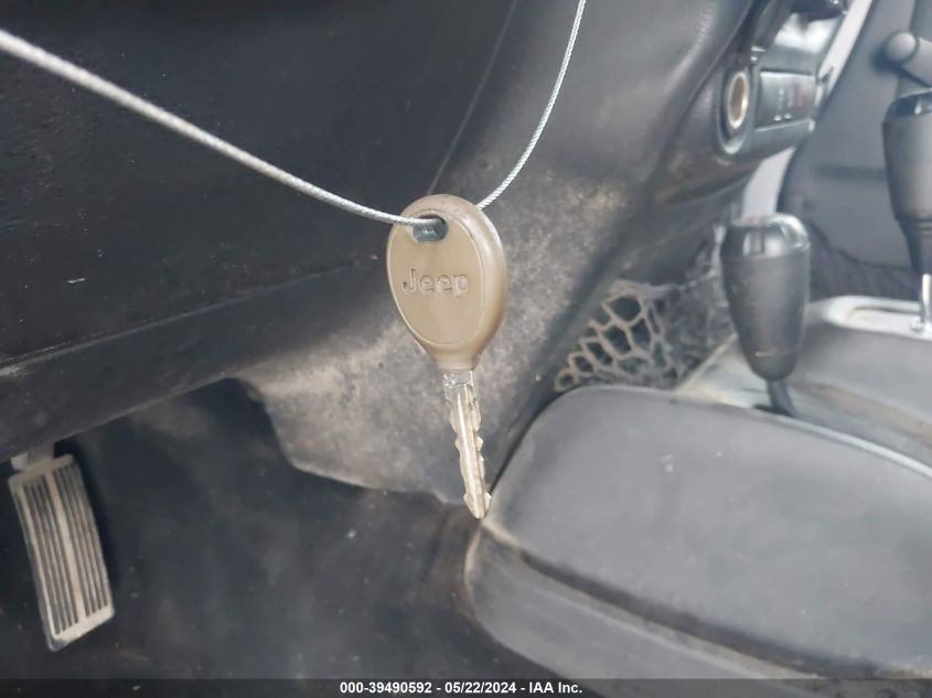 2014 Jeep Wrangler Unlimited Sport VIN: 1C4BJWDG7EL102479 Lot: 39490592