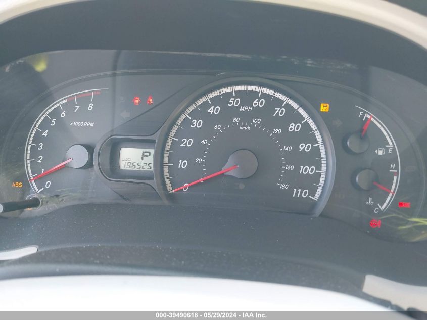 2011 Toyota Sienna Base V6 VIN: 5TDZK3DC4BS121542 Lot: 39490618