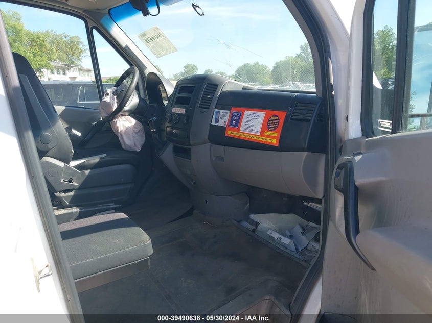 2014 Mercedes-Benz Sprinter 2500 High Roof VIN: WD3PE8DE6E5895163 Lot: 39490638