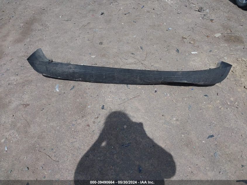 1998 Chevrolet Astro Upfitter Pkg. VIN: 1GBEL19W6WB199504 Lot: 39490664