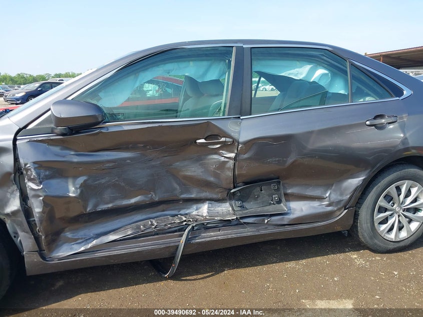 2015 Toyota Camry Le VIN: 4T4BF1FK7FR502836 Lot: 39490692