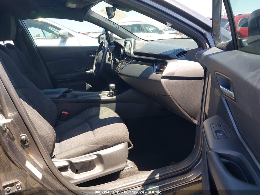 2018 Toyota C-Hr Xle Premium VIN: NMTKHMBX4JR054059 Lot: 39490719