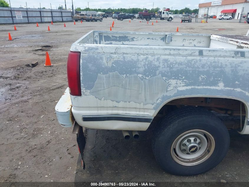 1992 Chevrolet Gmt-400 C2500 VIN: 2GCGC29K8N1146390 Lot: 39490763