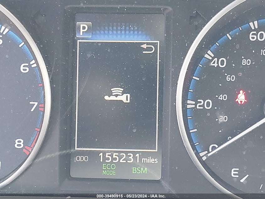 2018 TOYOTA RAV4 XLE - JTMRFREV5JD241450