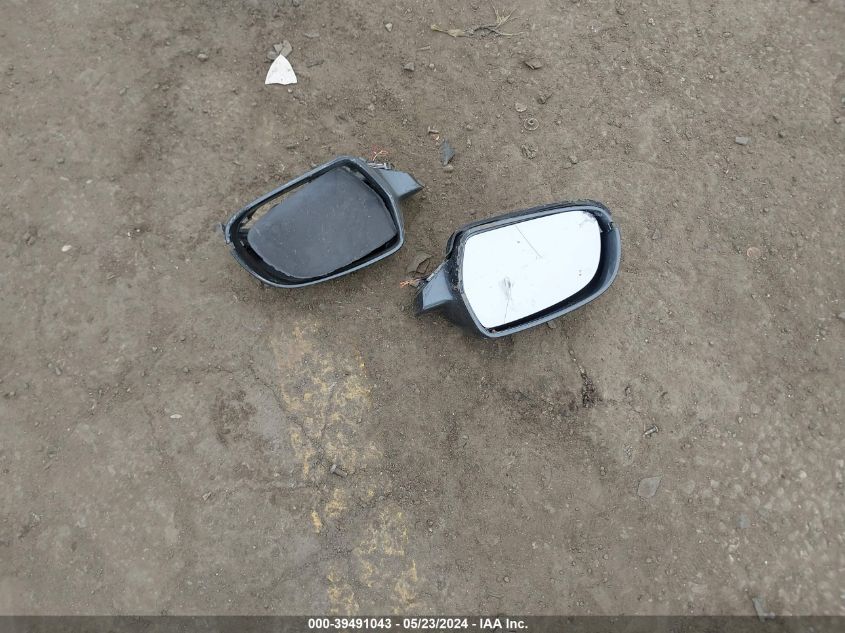 2015 Audi A4 2.0T Premium VIN: WAUAFAFL3FN026143 Lot: 39491043