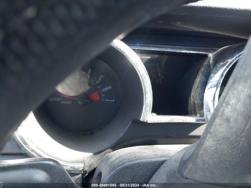 2005 Ford Mustang VIN: 1ZVFT84N555259676 Lot: 39491085