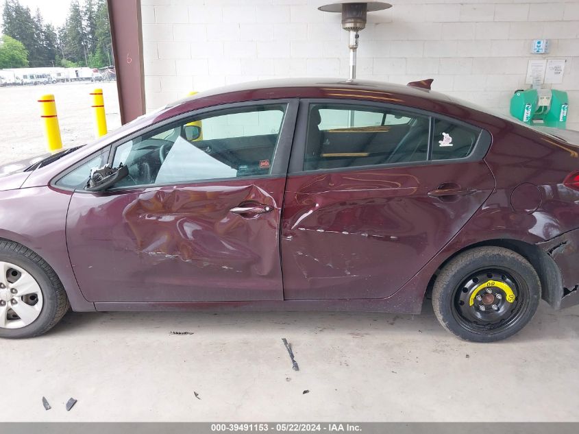 2018 Kia Forte Lx VIN: 3KPFL4A71JE251395 Lot: 39491153