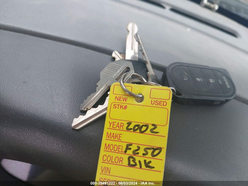 2002 Ford F-250 Lariat/Xl/Xlt VIN: 1FTNW21S62EB54136 Lot: 39491222