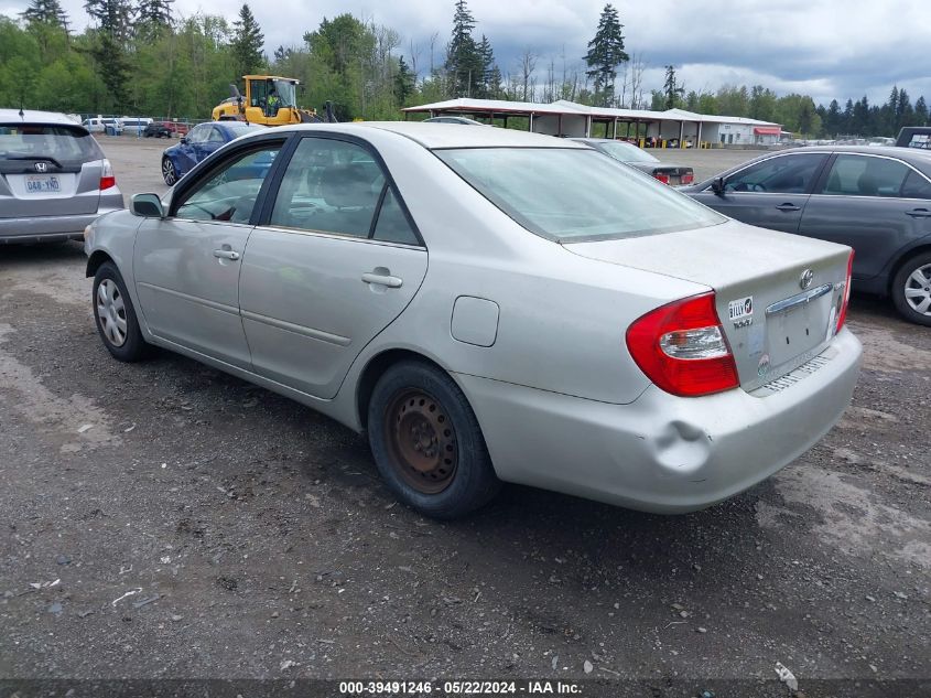 2002 Toyota Camry Le VIN: 4T1BE32K82U599862 Lot: 39491246