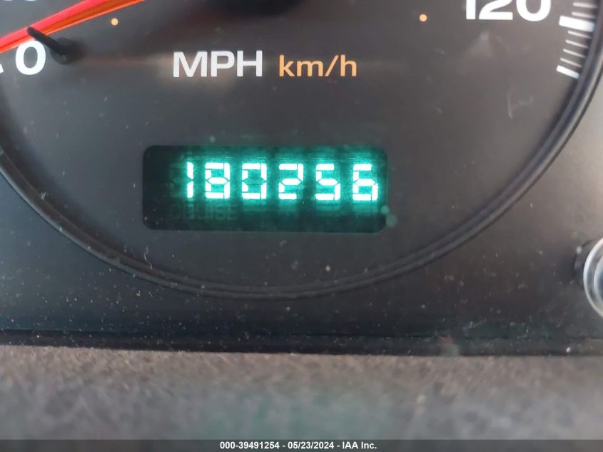 2000 Jeep Grand Cherokee Laredo VIN: 1J4G248S5YC276085 Lot: 39491254