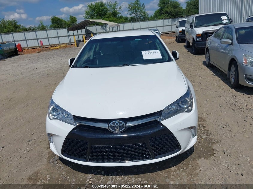 2015 Toyota Camry Se VIN: 4T1BF1FK4FU933371 Lot: 39491303