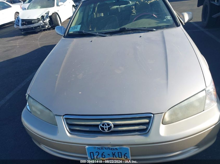 2000 Toyota Camry Le V6 VIN: 4T1BF22K9YU952173 Lot: 39491418