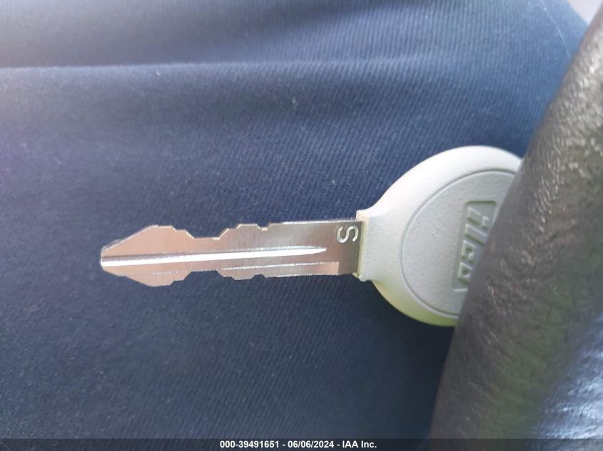 2006 Chrysler Town & Country VIN: 1A4GP45R26B692309 Lot: 39491651