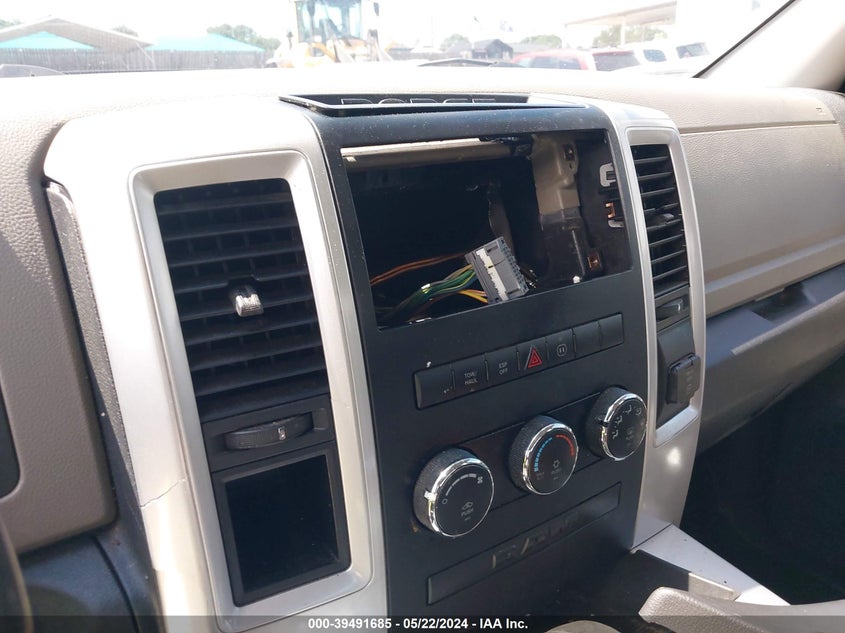 2009 Dodge Ram 1500 Slt/Sport/Trx VIN: 1D3HB13T09S725552 Lot: 39491685