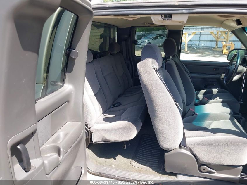 2004 GMC Sierra 1500 Sle VIN: 2GTEC19T441335840 Lot: 39491775