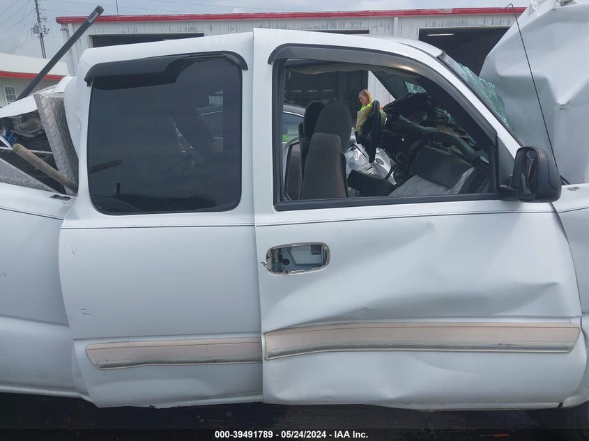 2005 Chevrolet Silverado 1500 Ls VIN: 1GCEC19T85Z120325 Lot: 39491789