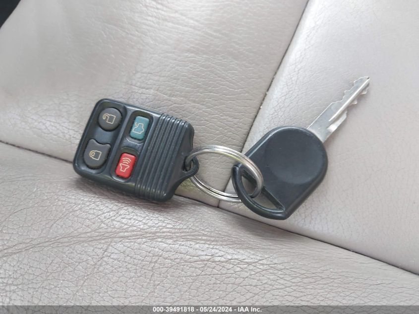 2007 Ford Expedition Xlt VIN: 1FMFU15557LA84006 Lot: 39491818