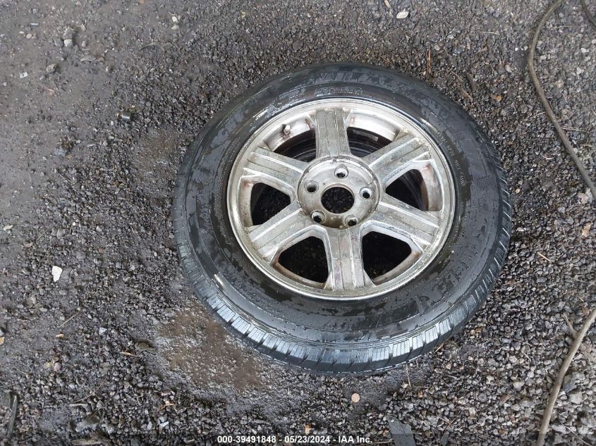 2004 Chrysler Pacifica VIN: 2C8GF68404R546802 Lot: 39491848