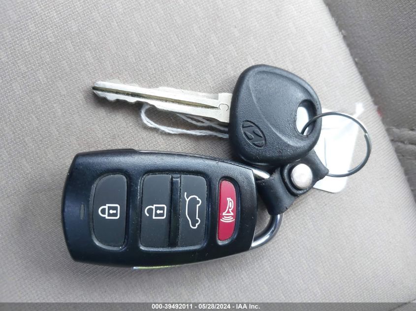 2008 Hyundai Veracruz Gls/Limited/Se VIN: KM8NU13C38U068718 Lot: 39492011