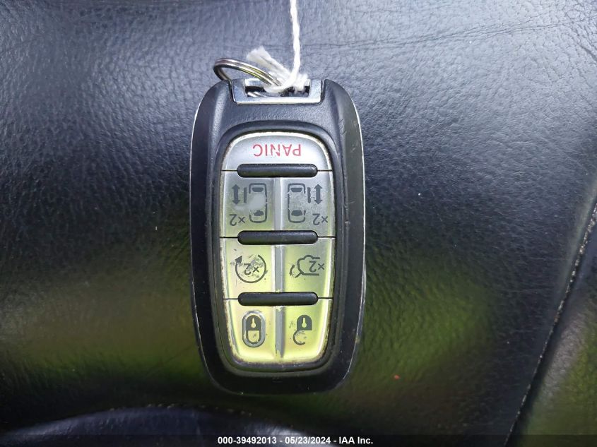 2017 Chrysler Pacifica Touring-L VIN: 2C4RC1BG7HR839966 Lot: 39492013