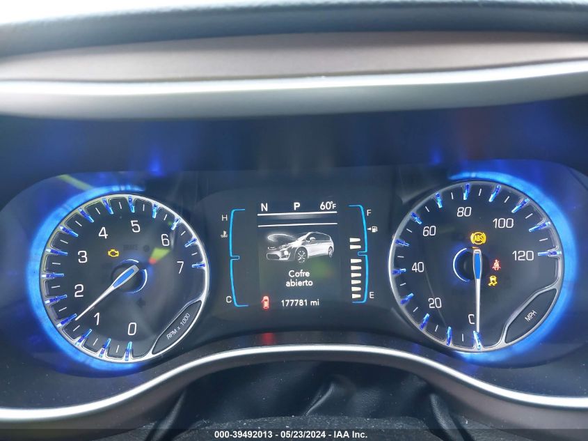 2017 Chrysler Pacifica Touring-L VIN: 2C4RC1BG7HR839966 Lot: 39492013