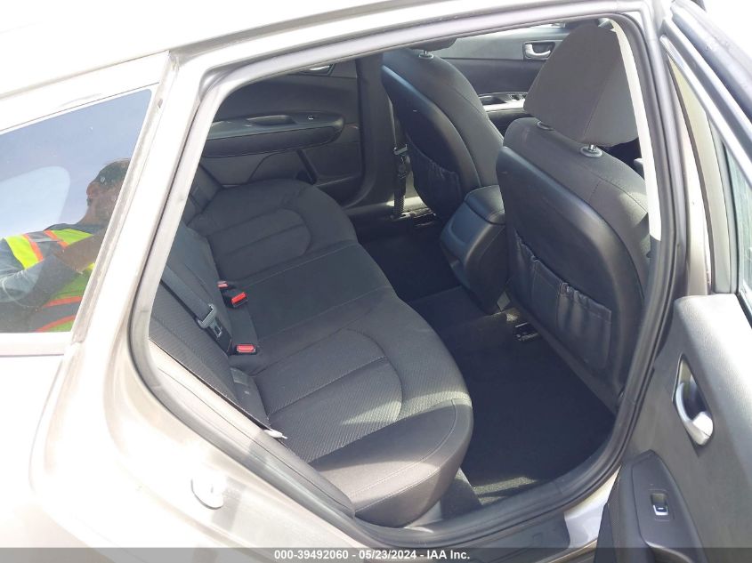 2017 Kia Optima Lx VIN: 5XXGT4L39HG125348 Lot: 39492060