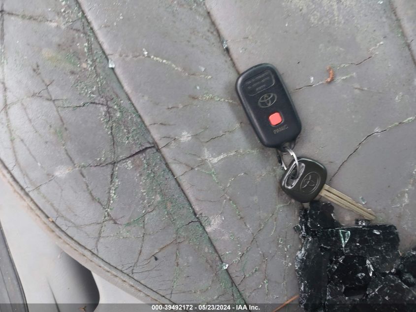 2004 Toyota Avalon Xls VIN: 4T1BF28B84U343352 Lot: 39492172