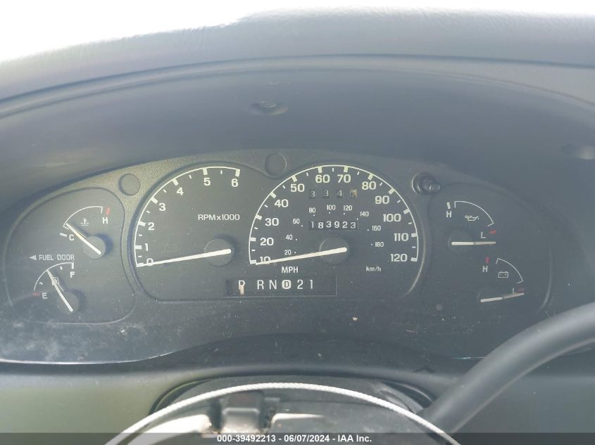 2000 Ford Explorer Xlt VIN: 1FMZU73E1YZB69474 Lot: 39492213