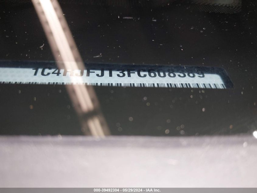 2015 Jeep Grand Cherokee Summit VIN: 1C4RJFJT3FC608389 Lot: 39492304