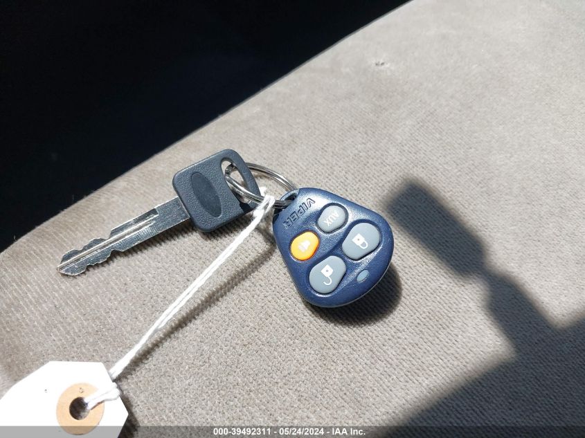 2001 Ford F-350 Lariat/Xl/Xlt VIN: 1FTSW31F51EA23046 Lot: 39492311