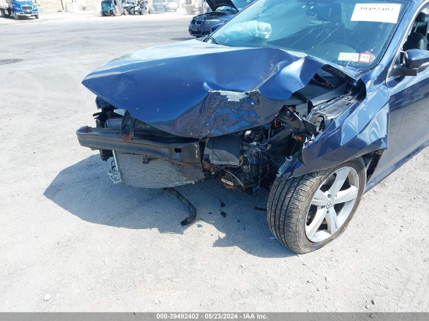 2013 Volkswagen Passat 2.5L Se VIN: 1VWBP7A33DC147355 Lot: 39492402