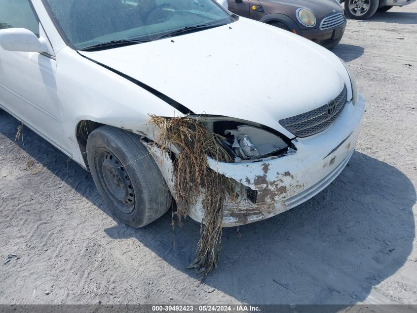 2004 Toyota Camry Le VIN: 4T1BE32K04U368747 Lot: 39492423