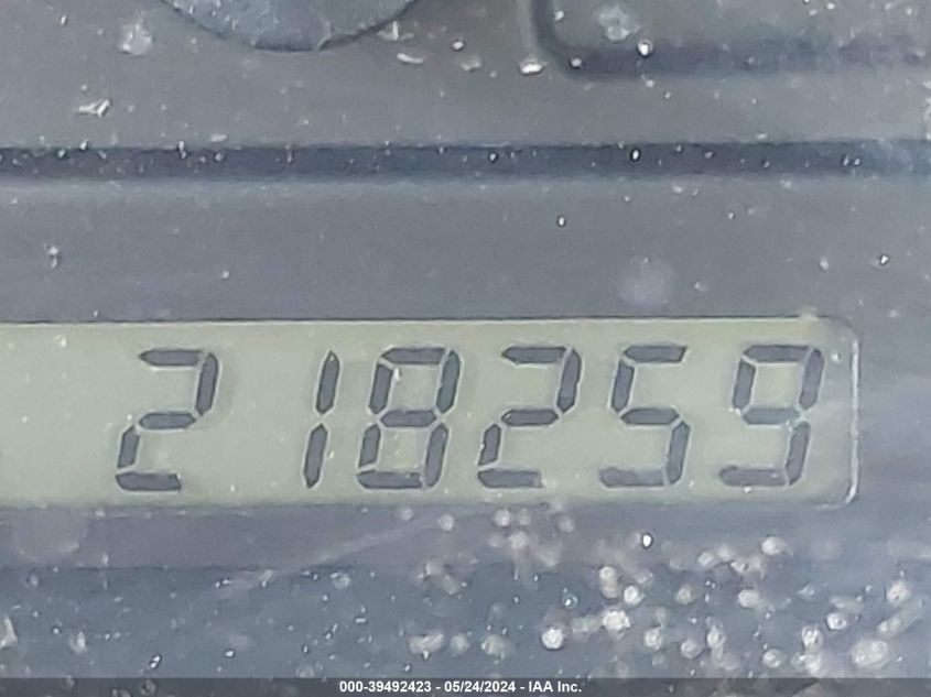 2004 Toyota Camry Le VIN: 4T1BE32K04U368747 Lot: 39492423