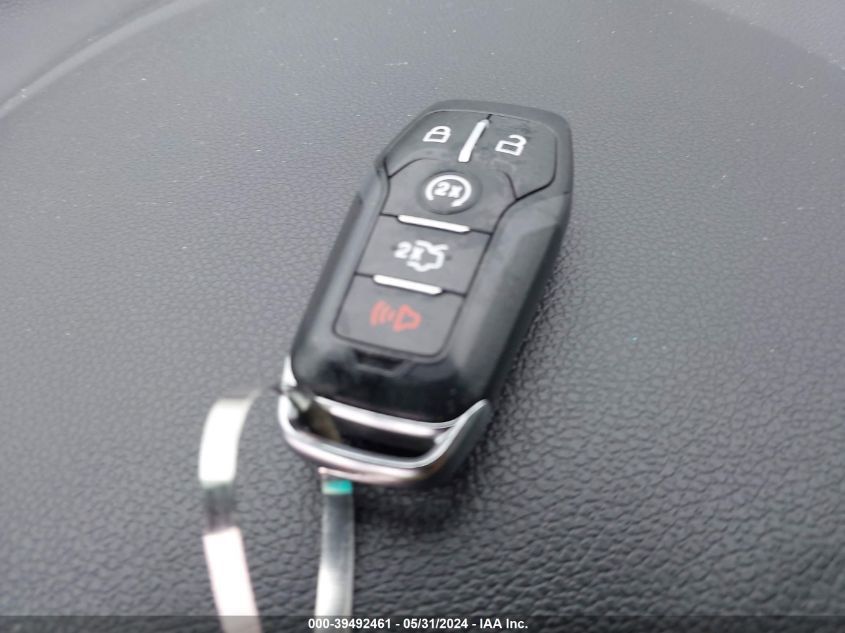 2017 Ford Explorer Xlt VIN: 1FM5K7D89HGA75352 Lot: 39492461