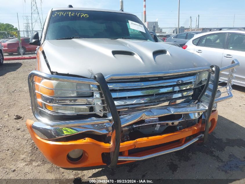 2005 GMC New Sierra C1500 VIN: 2GTEC13T251162832 Lot: 39492470