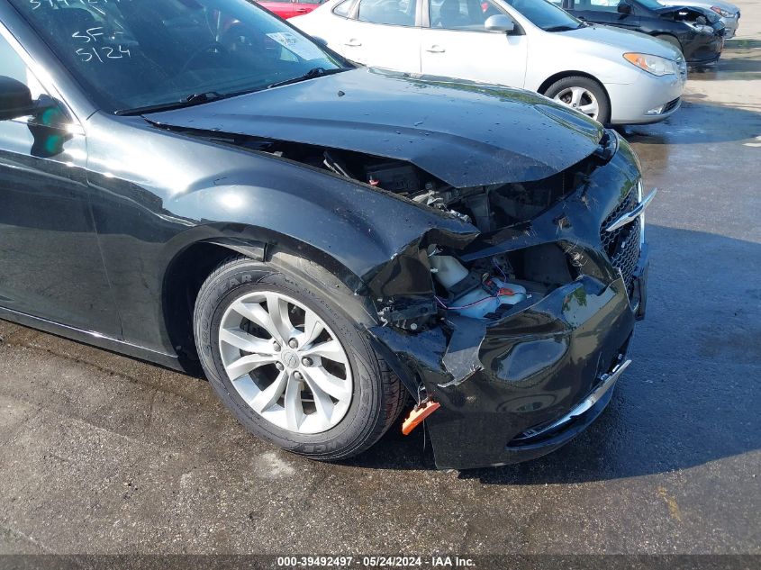 2015 Chrysler 300 Limited VIN: 2C3CCAAG5FH891630 Lot: 39492497