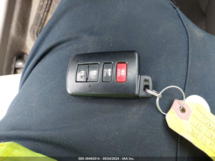 2016 Toyota Camry Hybrid Le VIN: 4T1BD1FK0GU192286 Lot: 39492514