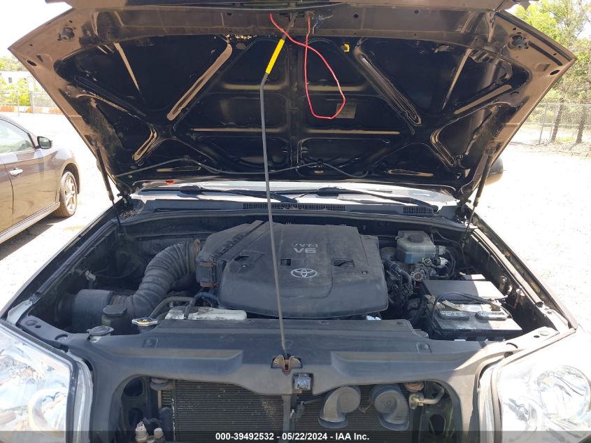 2004 Toyota 4Runner Sr5 V6 VIN: JTEBU14R340046192 Lot: 39492532