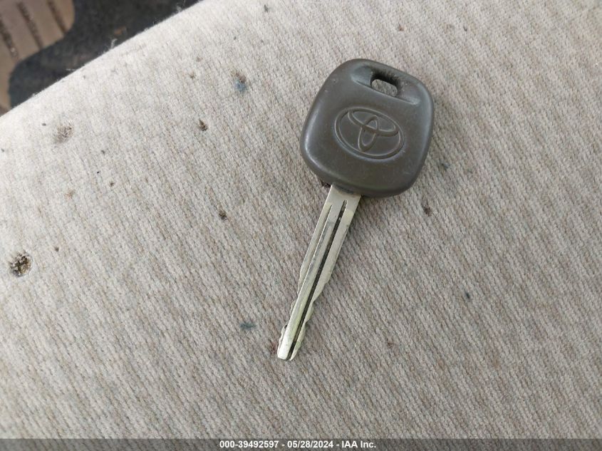 2005 Toyota Corolla Ce/Le/S VIN: 2T1BR32E85C430560 Lot: 39492597