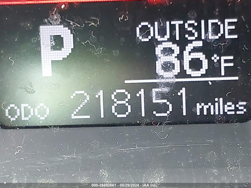 2017 Toyota Corolla Le VIN: 2T1BURHE9HC823545 Lot: 39492661