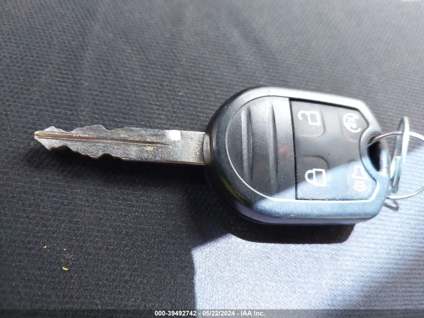 2016 Ford Expedition Xlt VIN: 1FMJU1JT1GEF55104 Lot: 39492742