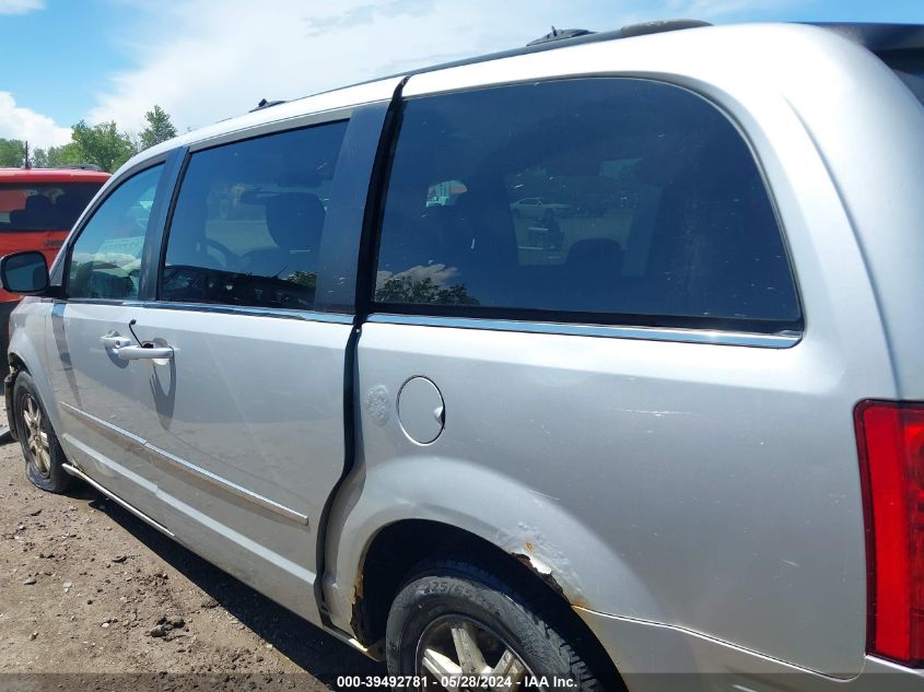 2009 Chrysler Town & Country Touring VIN: 2A8HR541X9R607477 Lot: 39492781