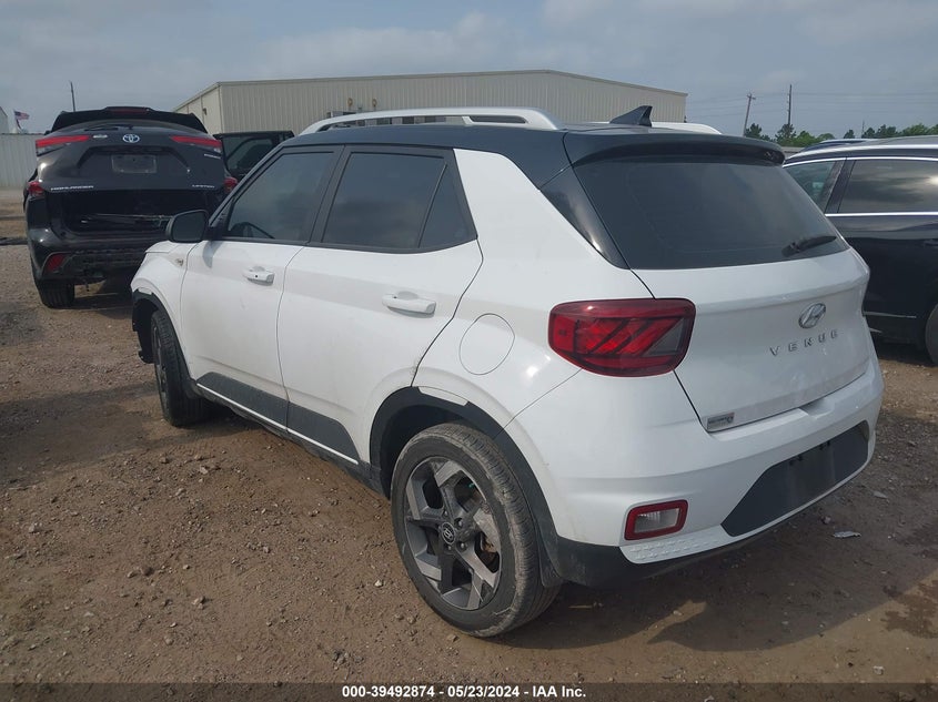 2022 Hyundai Venue Limited VIN: KMHRC8A35NU201040 Lot: 39492874