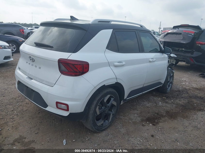 2022 Hyundai Venue Limited VIN: KMHRC8A35NU201040 Lot: 39492874