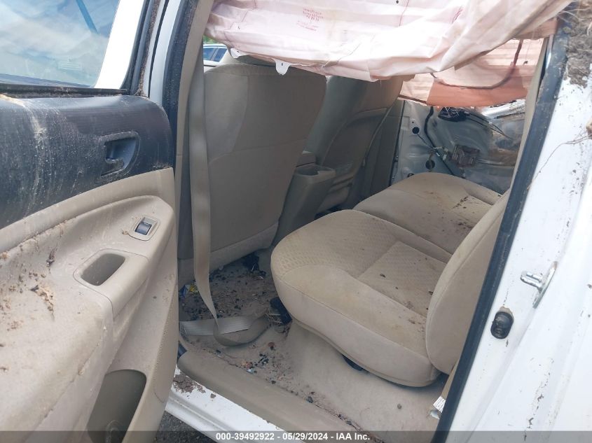 2011 Toyota Tacoma Prerunner V6 VIN: 5TFJU4GN2BX004126 Lot: 39492922