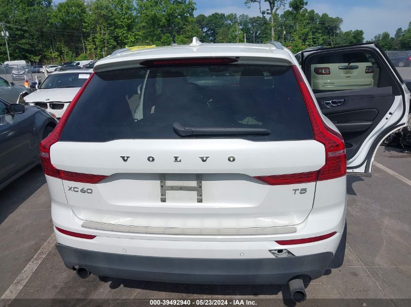 2019 Volvo Xc60 T5 Momentum VIN: LYV102DKXKB187118 Lot: 39492940