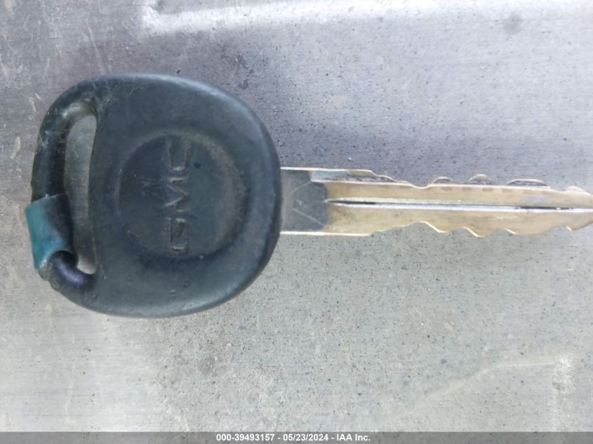 2005 GMC Sierra 1500 Sle VIN: 2GTEK13T951142175 Lot: 39493157