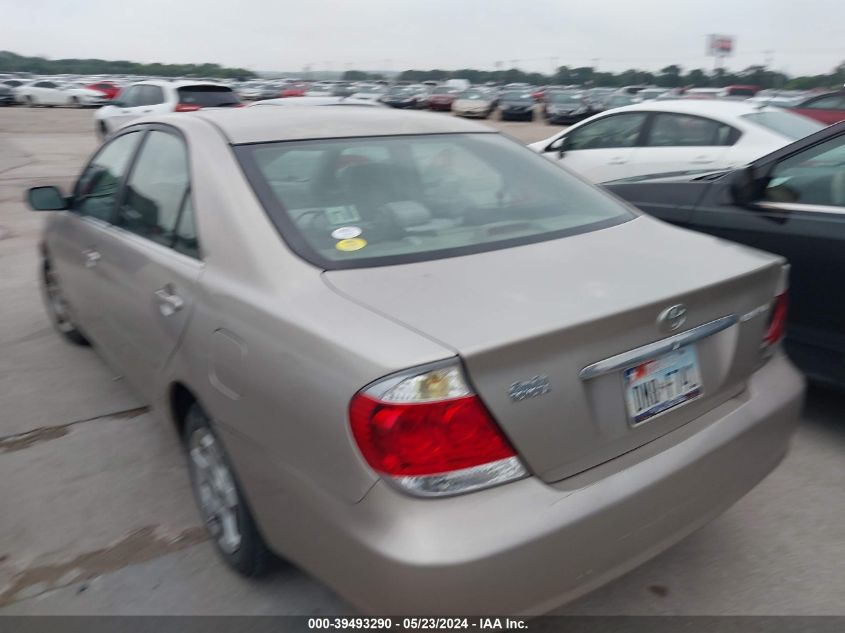 2005 Toyota Camry Le VIN: 4T1BE30K45U555381 Lot: 39493290