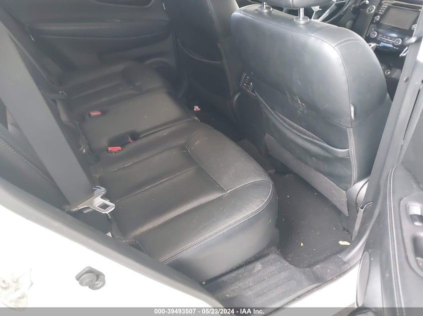 2017 Nissan Rogue Sl VIN: JN8AT2MT8HW143061 Lot: 39493507